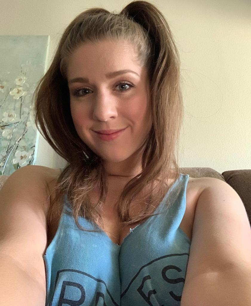 I’m available for hookup, incall and outfall service I’m available for hookup, incall and outfall service