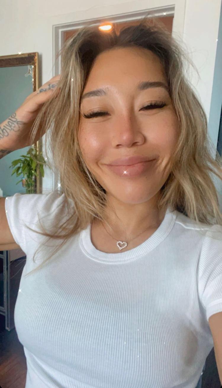 I’m a hot sexy naughty lady, I like to have fun with some that has great sense o I’m a hot sexy naughty lady, I like to have fun with some that has great sense o