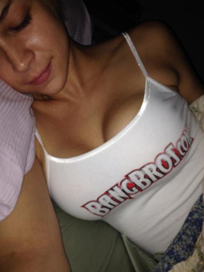 I'm available for both incall and outcall service I'm available for both incall and outcall service