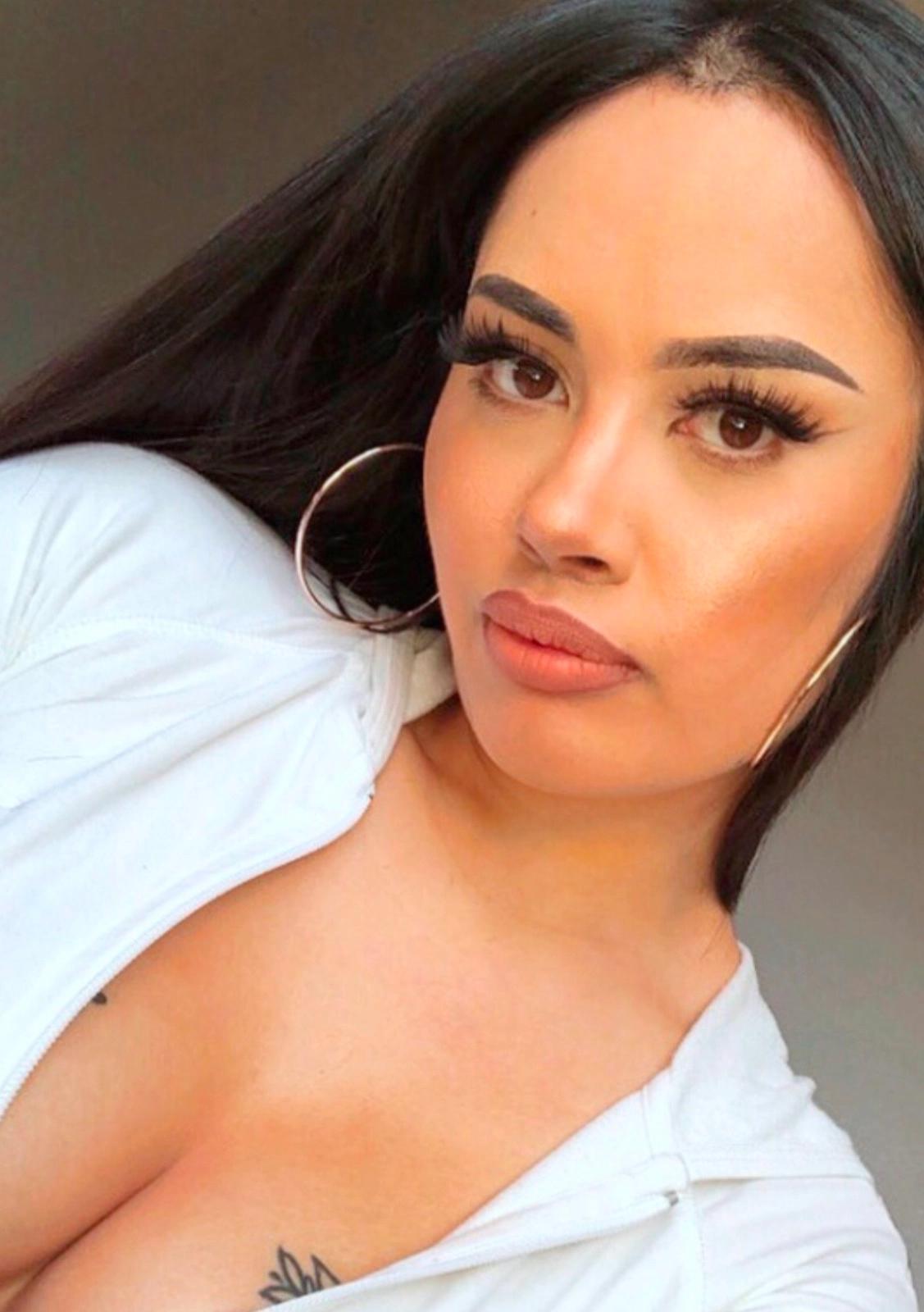 I am available right now Young Hott$exy Classy and Wet text me (502) 917-3400 I am available right now Young Hott$exy Classy and Wet text me (502) 917-3400