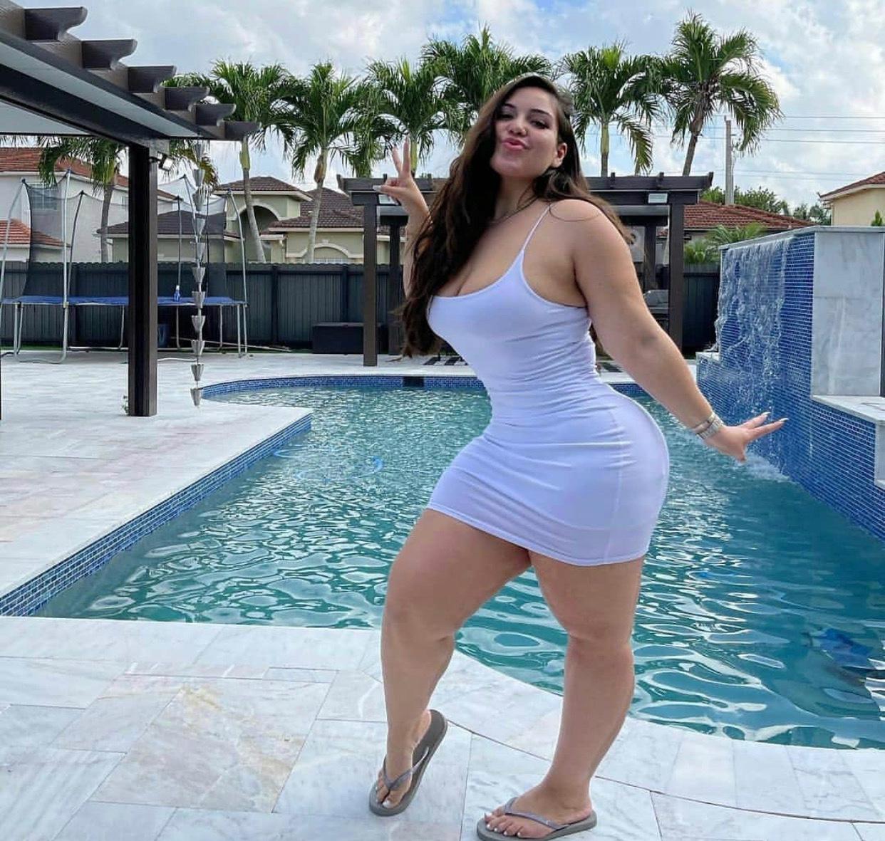 FUN MASSEUSE AND SOME NASTY FUN π
 ππ FUN MASSEUSE AND SOME NASTY FUN π
 ππ