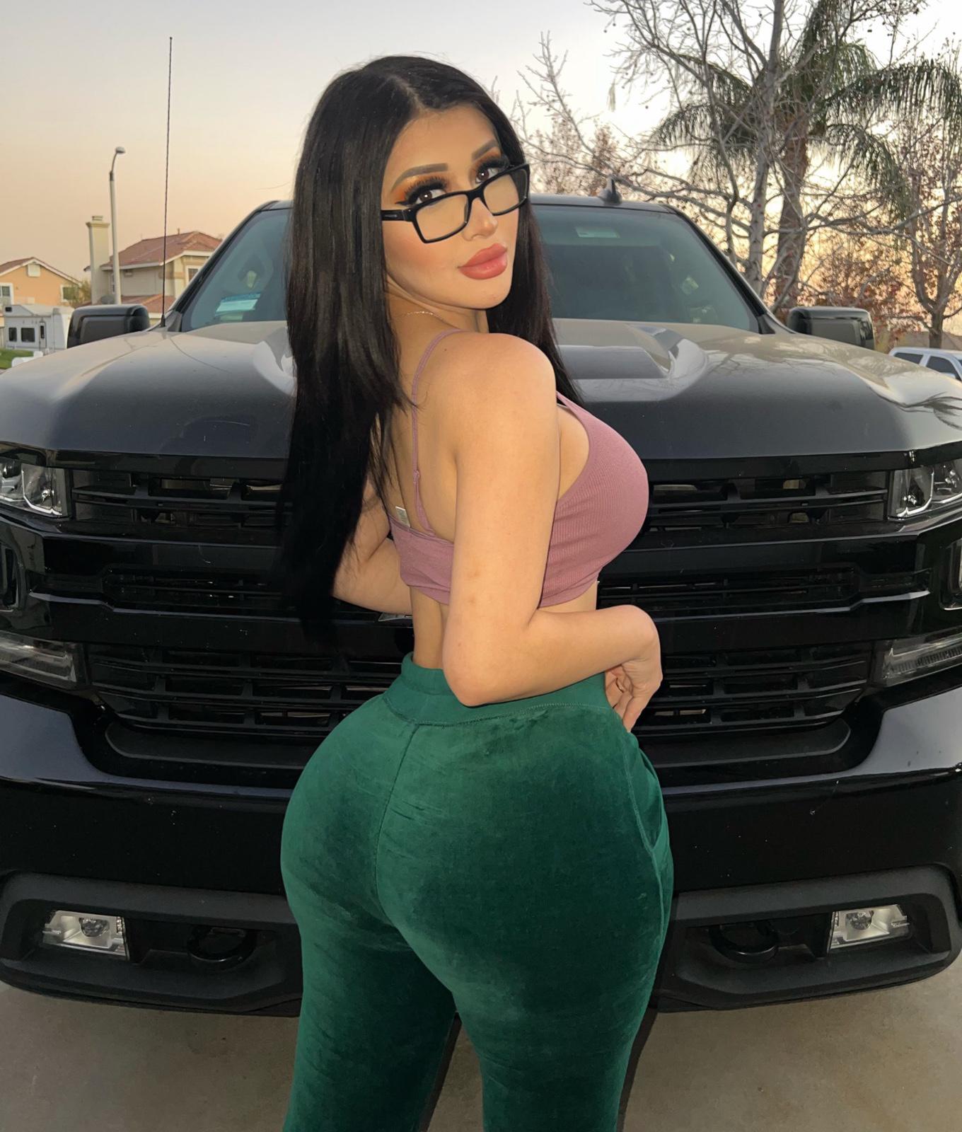 p If you are looking for the most ravishing sexual companion, hit me up p If you are looking for the most ravishing sexual companion, hit me up