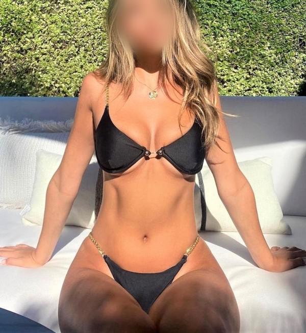 ☁️ Beautiful Girls Ready To Take You To Cloud 9! ~ INCALL/OUTCALL ~ ✨ ☁️ Beautiful Girls Ready To Take You To Cloud 9! ~ INCALL/OUTCALL ~ ✨