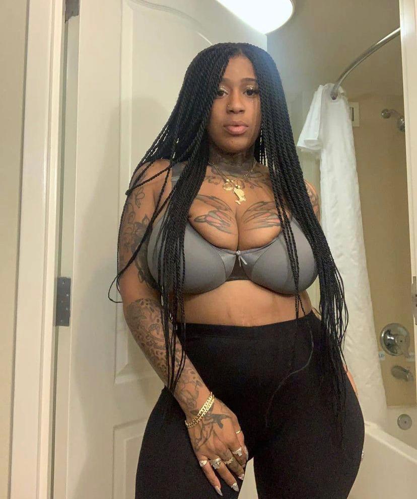 AVAILABLE FOR HOOKUPS AVAILABLE FOR HOOKUPS