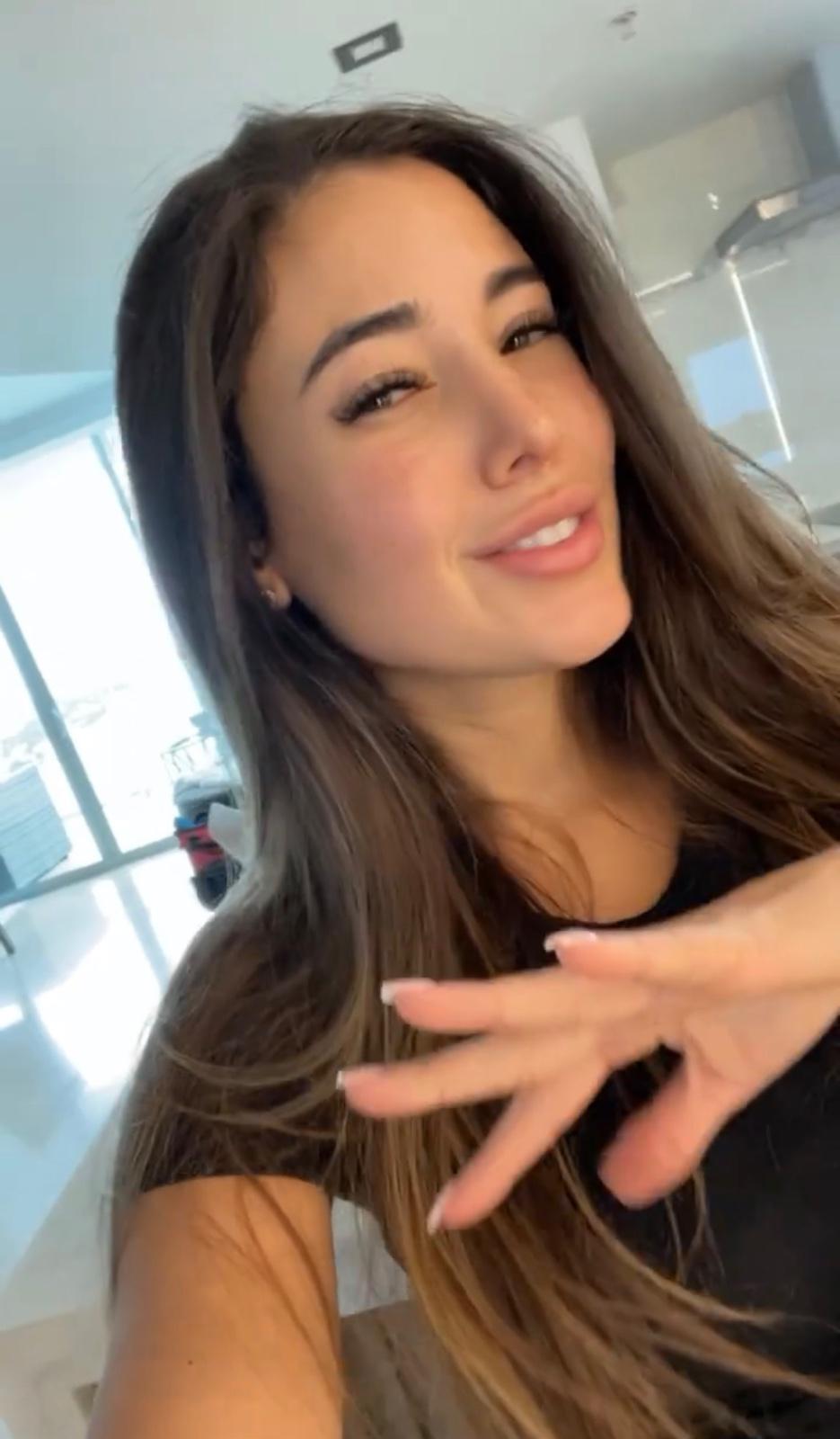 Snap- Annahaney44 DOWN FOR HOOKUP π π¦ Snap- Annahaney44 DOWN FOR HOOKUP π π¦