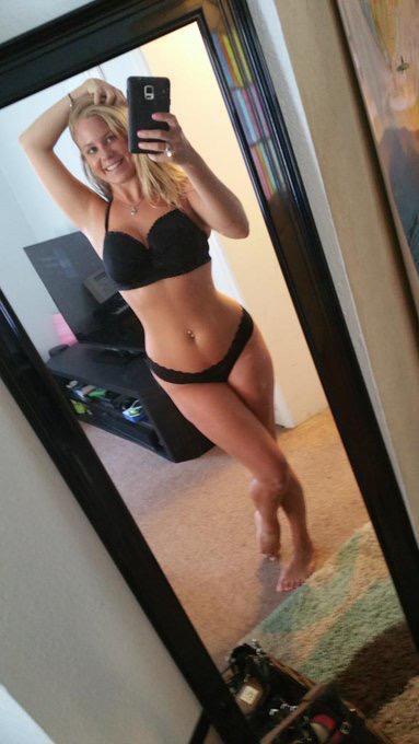 Hookup and rawsex Hookup and rawsex
