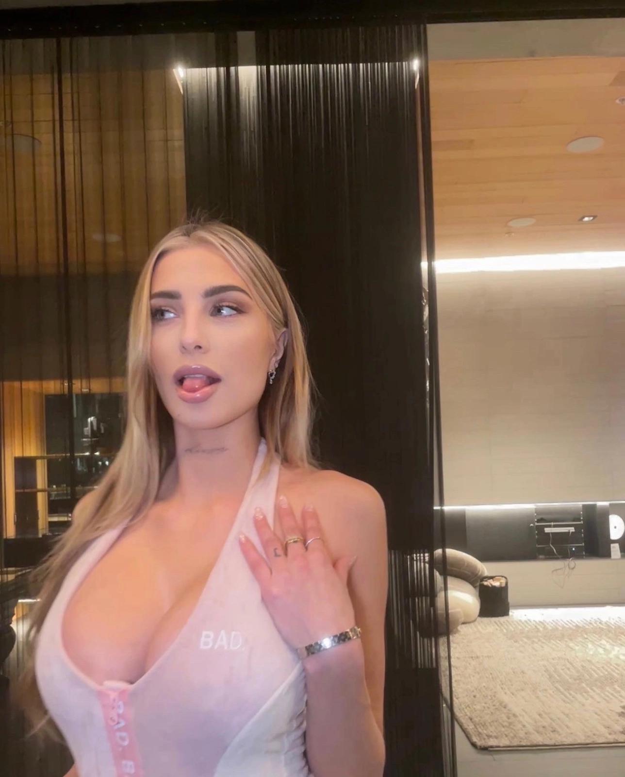 SNAPCHAT: lucy_a9623 🍆🍑squirt 💦 and ready for fun,text me on 5307775666 SNAPCHAT: lucy_a9623 🍆🍑squirt 💦 and ready for fun,text me on 5307775666