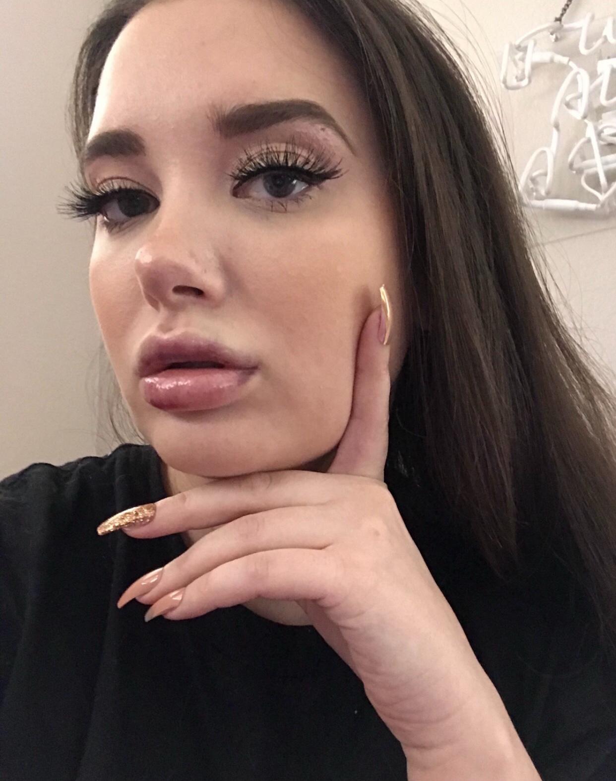 Hey I’m available to fuck you good Hey I’m available to fuck you good