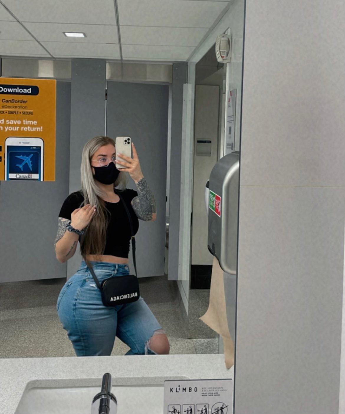 CUM HAVE A GREAT TIME WITH THE BEST GIRL ON TOWN CUM HAVE A GREAT TIME WITH THE BEST GIRL ON TOWN