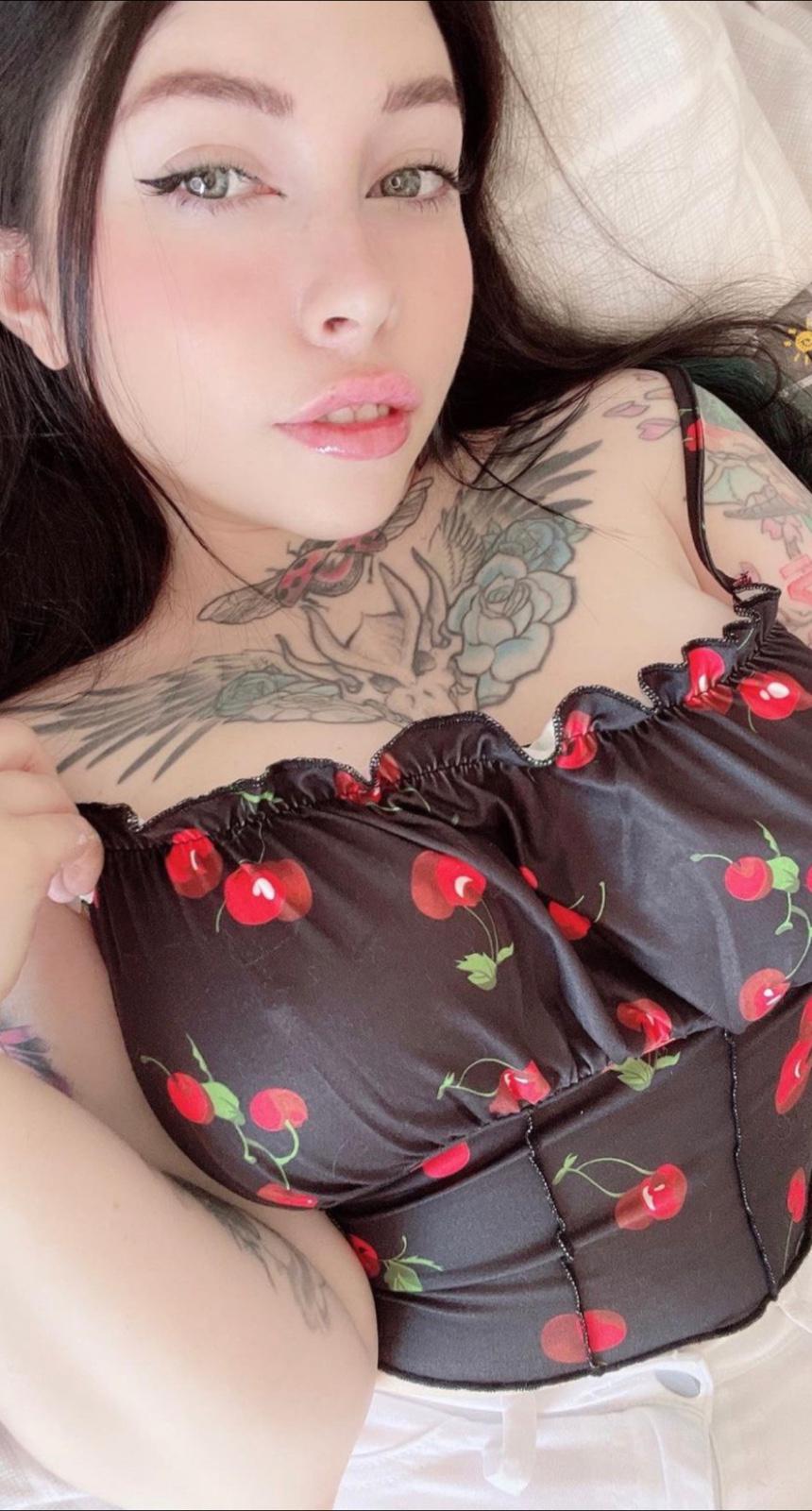 Hot 🥵 Sarah Snapchat: Sarahvandelle22,,,, cell phone: (610)-890-8851 Hot 🥵 Sarah Snapchat: Sarahvandelle22,,,, cell phone: (610)-890-8851