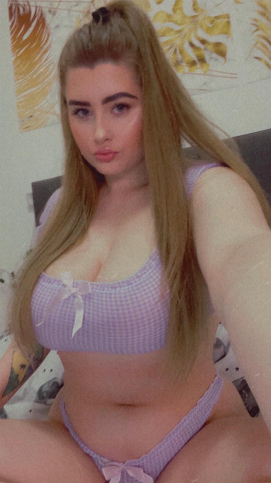 Add me on snap maryreign22 or text me (440)-544-5771 Add me on snap maryreign22 or text me (440)-544-5771