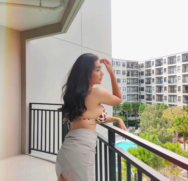 3 independent Japanese Korean Thailand girls change every 10days 3 independent Japanese Korean Thailand girls change every 10days