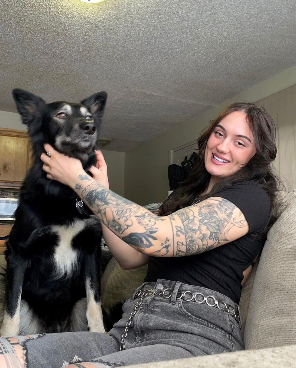 Dinner π½ night out, bills on me...πam not a prostitute Dinner π½ night out, bills on me...πam not a prostitute