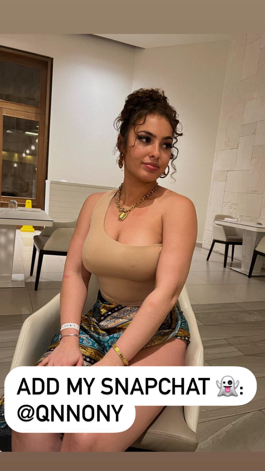 The sexiest lady in town The sexiest lady in town