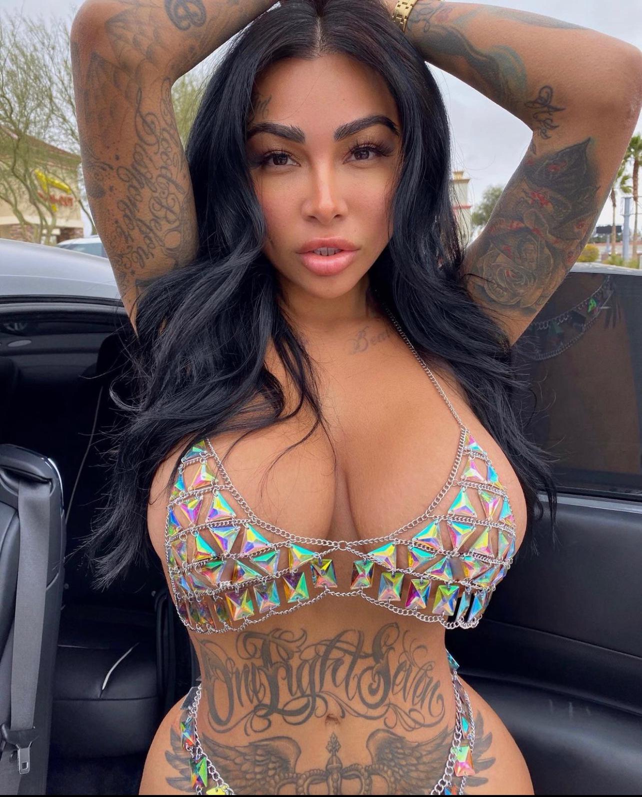 Hi π, Iβm a sexy π escort β€οΈπ» available for hookups π
π¦ Hi π, Iβm a sexy π escort β€οΈπ» available for hookups π
π¦