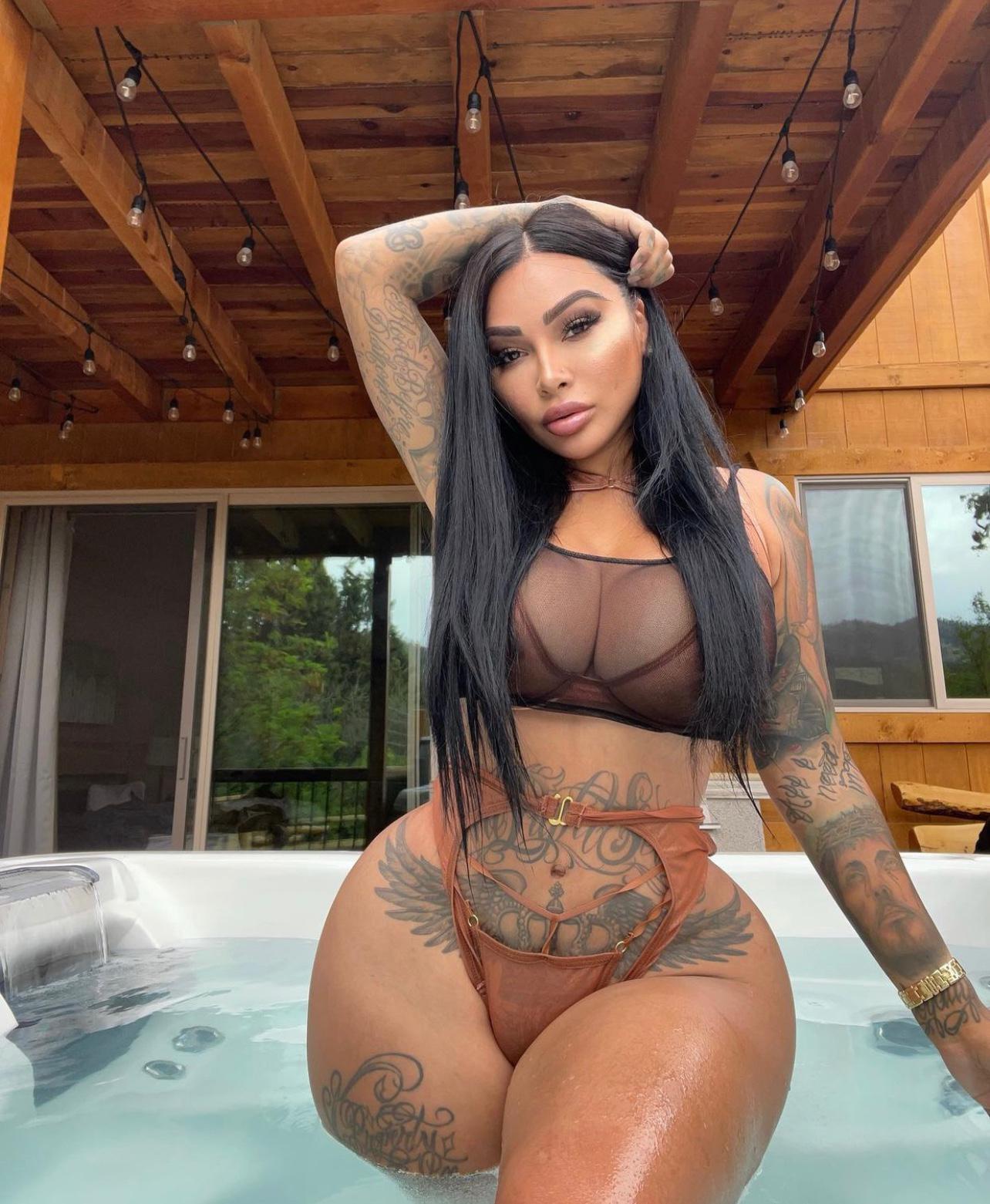 Hi π, Iβm a sexy π escort β€οΈπ» available for hookups π
π¦ Hi π, Iβm a sexy π escort β€οΈπ» available for hookups π
π¦