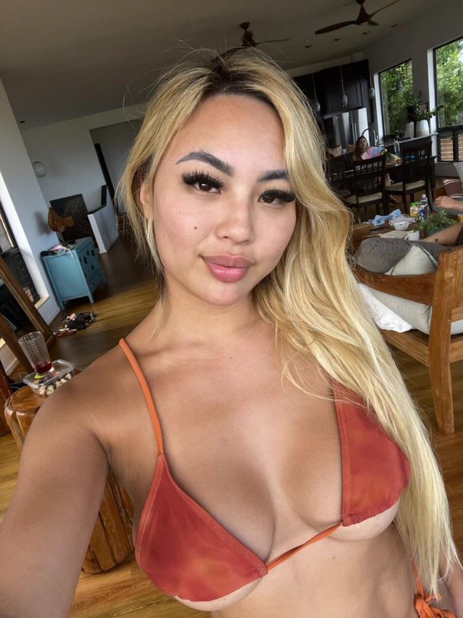 Available 24/7,Hot🔥💦👅.text me on SNAPCHAT👻👻@ Annie_brossty Available 24/7,Hot🔥💦👅.text me on SNAPCHAT👻👻@ Annie_brossty