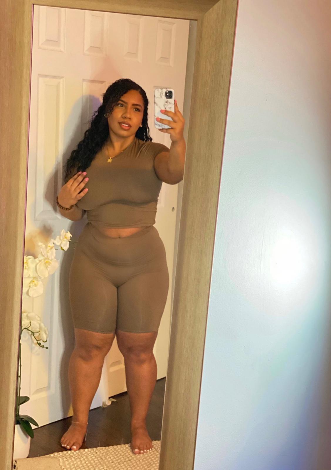 BUSTY AND SEXY LADY HERE AND IM READY TO FUCK YOU BUSTY AND SEXY LADY HERE AND IM READY TO FUCK YOU