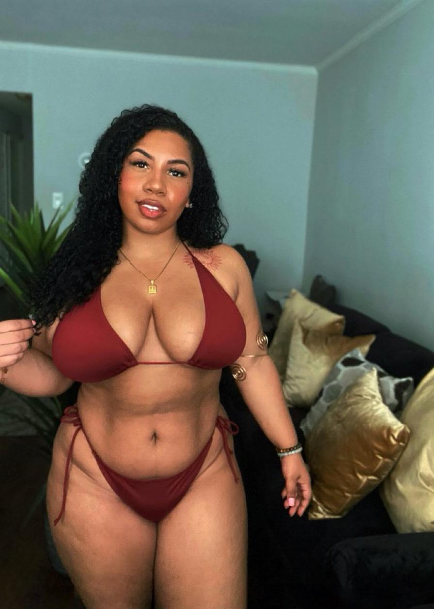 BUSTY AND SEXY LADY HERE AND IM READY TO FUCK YOU BUSTY AND SEXY LADY HERE AND IM READY TO FUCK YOU