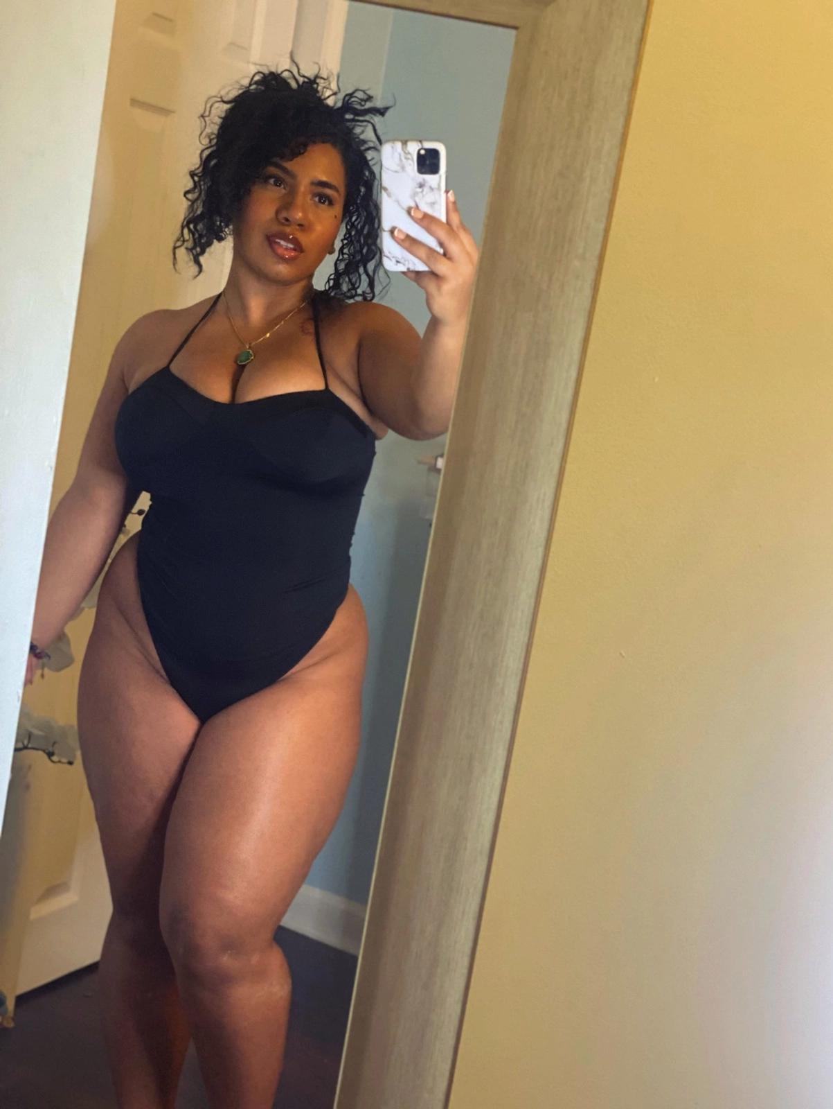 BUSTY AND SEXY LADY HERE AND IM READY TO FUCK YOU BUSTY AND SEXY LADY HERE AND IM READY TO FUCK YOU