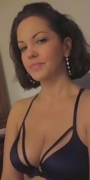 Innocent && Aim 2Please 💦XOXO 💋 Innocent && Aim 2Please 💦XOXO 💋