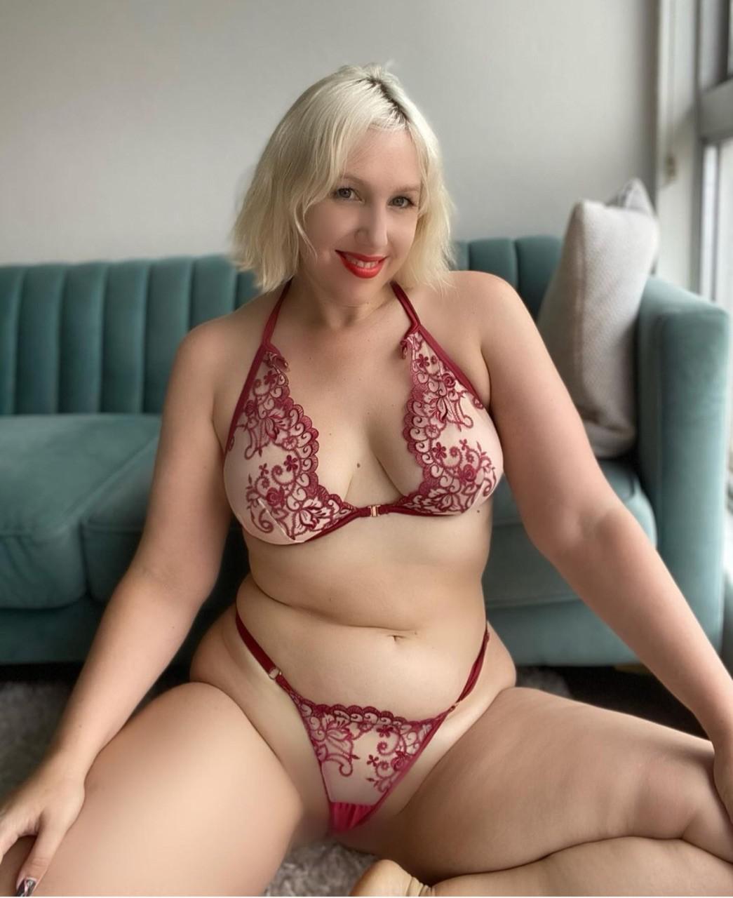 I'm available for incall and outcall service I'm available for incall and outcall service