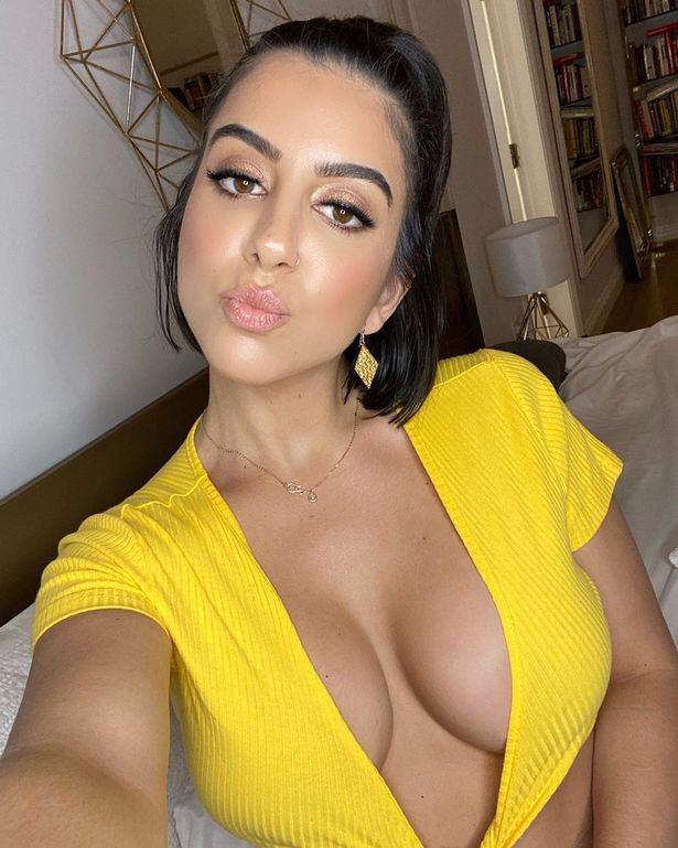 Looking for a sexy girl to Have fun with am available Looking for a sexy girl to Have fun with am available