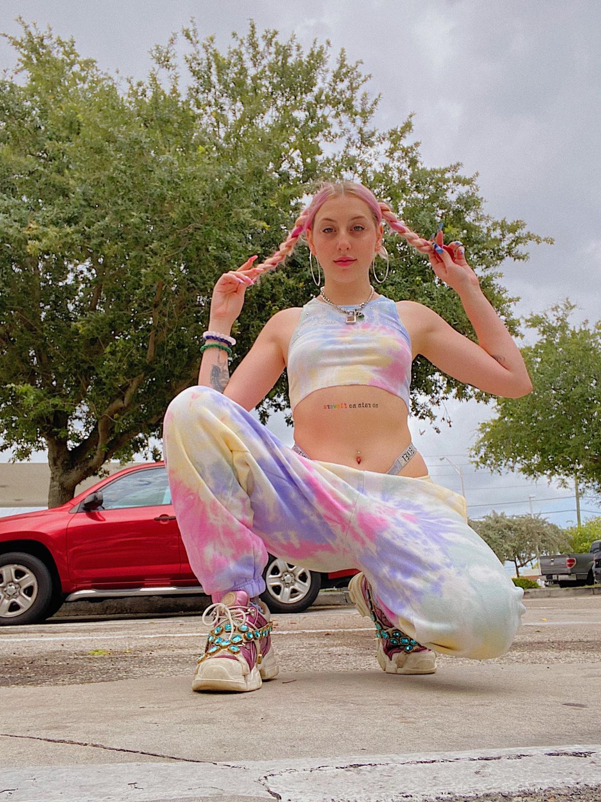 Hook up available Hook up available