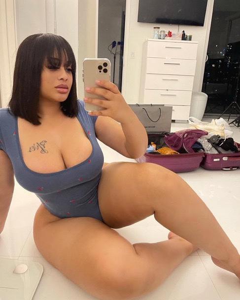 I’m a professional hooker and I’m independent available for out call and in call I’m a professional hooker and I’m independent available for out call and in call