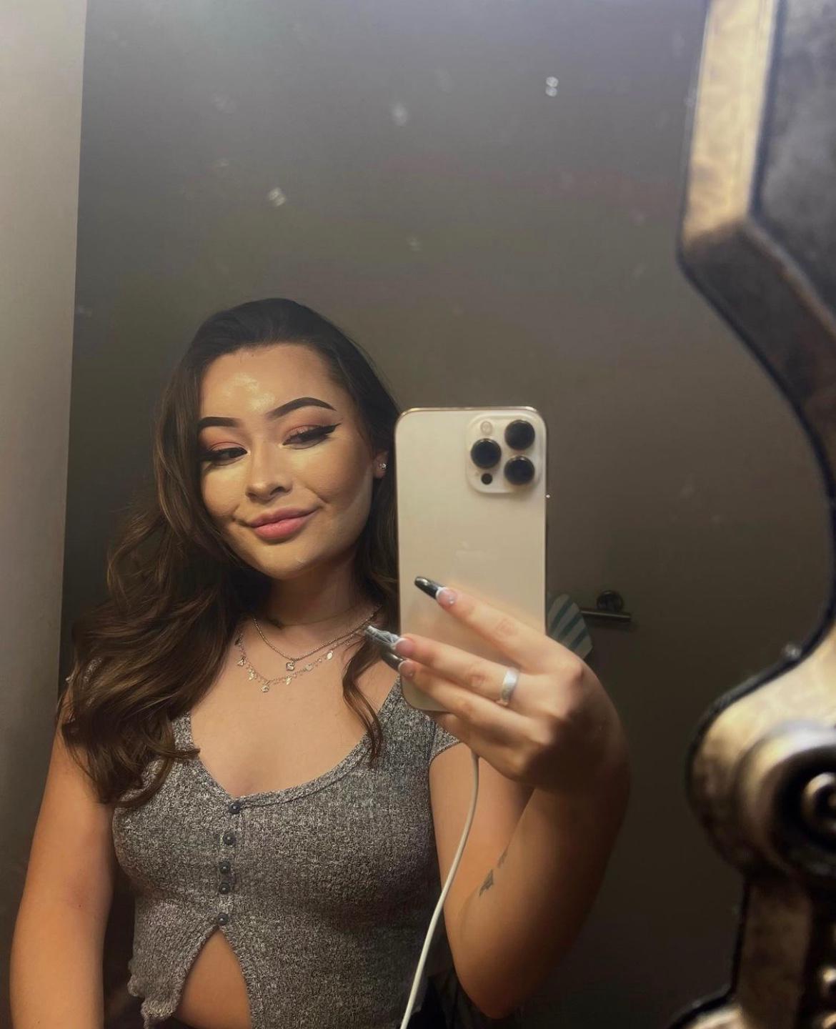 Naughty Leslie here to pleasure 🥵🥵🥵 Naughty Leslie here to pleasure 🥵🥵🥵