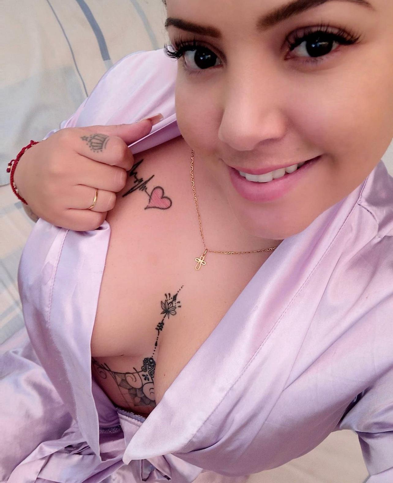 I’m available for hookup I’m independent And a professional hooker I’m available for hookup I’m independent And a professional hooker