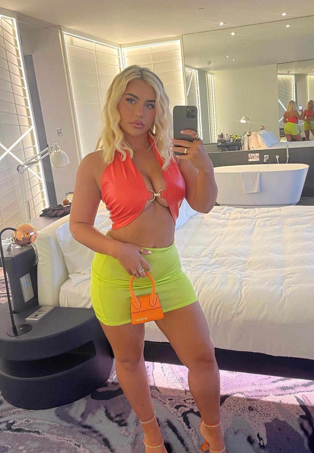 The New Sexy Sugar Girl🤤 in Town, I am available to fulfill your wildes 💕 The New Sexy Sugar Girl🤤 in Town, I am available to fulfill your wildes 💕