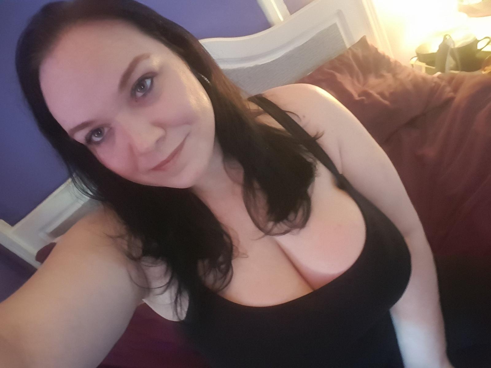 I’m available for hook up and Nuru massage now I’m available for hook up and Nuru massage now