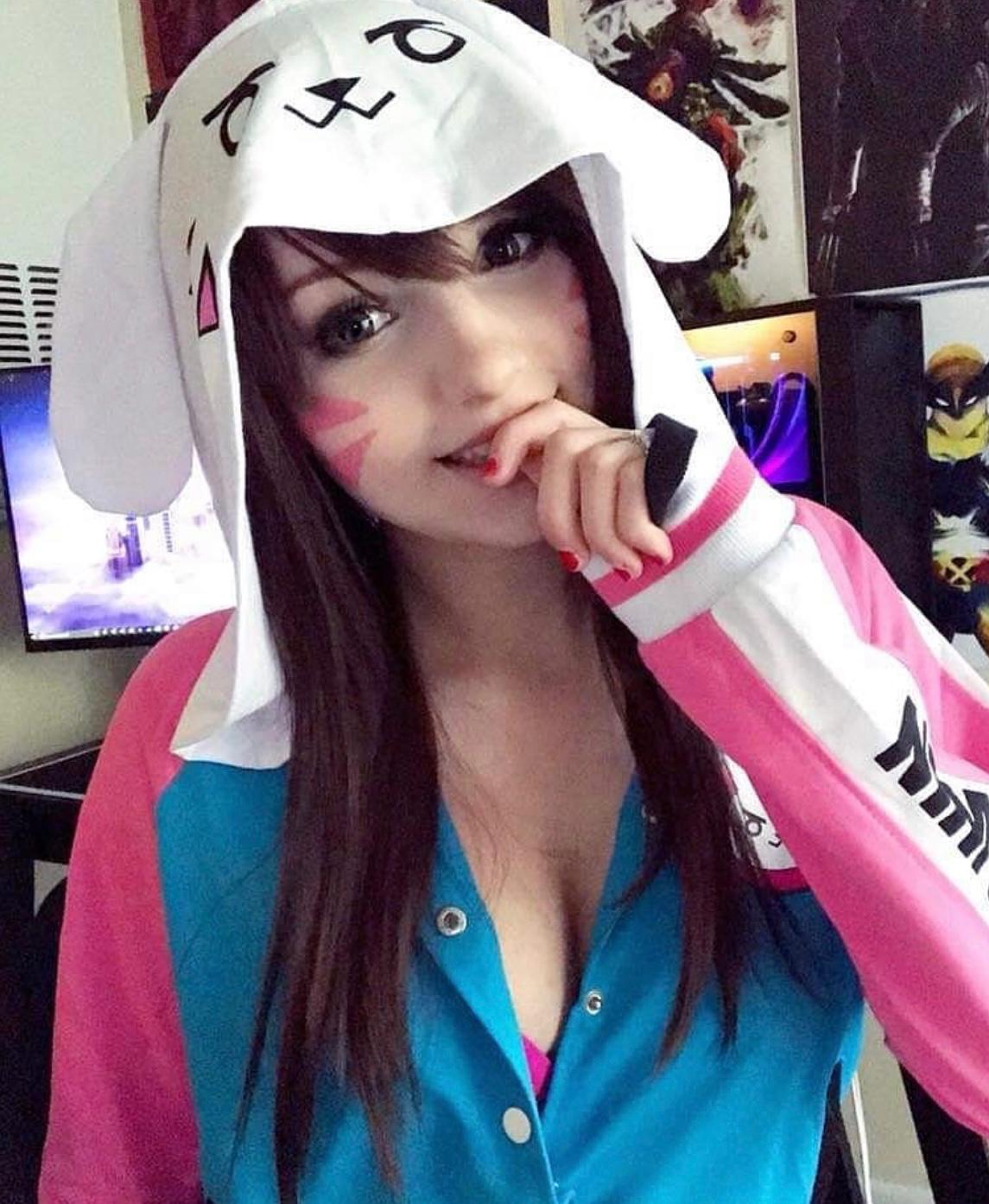 hello if you wanna book me just text me on +18185382893 hello if you wanna book me just text me on +18185382893