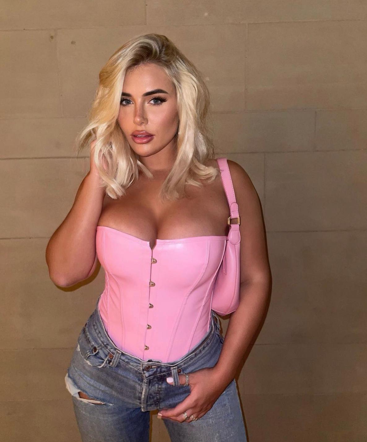 The New Sexy Sugar Girl🤤 in Town, I am available to fulfill your wildes 💕 The New Sexy Sugar Girl🤤 in Town, I am available to fulfill your wildes 💕