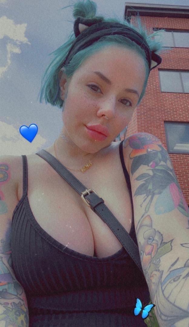 Im Annabel female escort available for hookup👅🍑❤️ Sc: Devine_Porter 📱 Im Annabel female escort available for hookup👅🍑❤️ Sc: Devine_Porter 📱