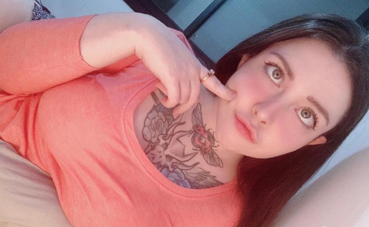 Escort available for sex 🍆🍑Snapchat: potwell12 Escort available for sex 🍆🍑Snapchat: potwell12