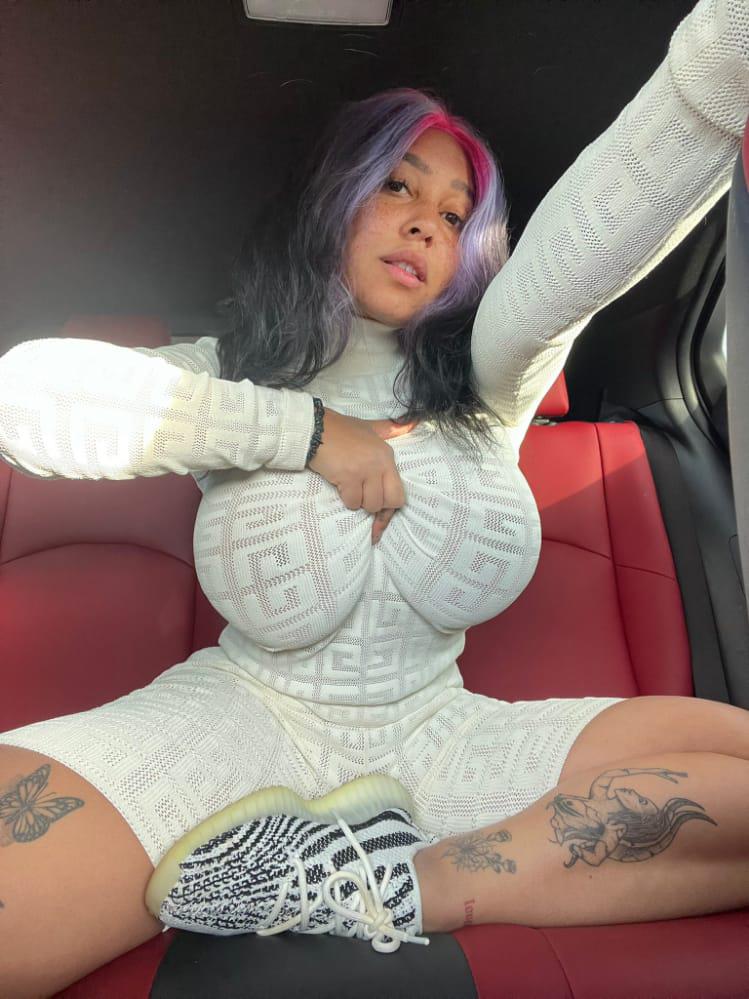 Hit me up to know my rates Hit me up to know my rates