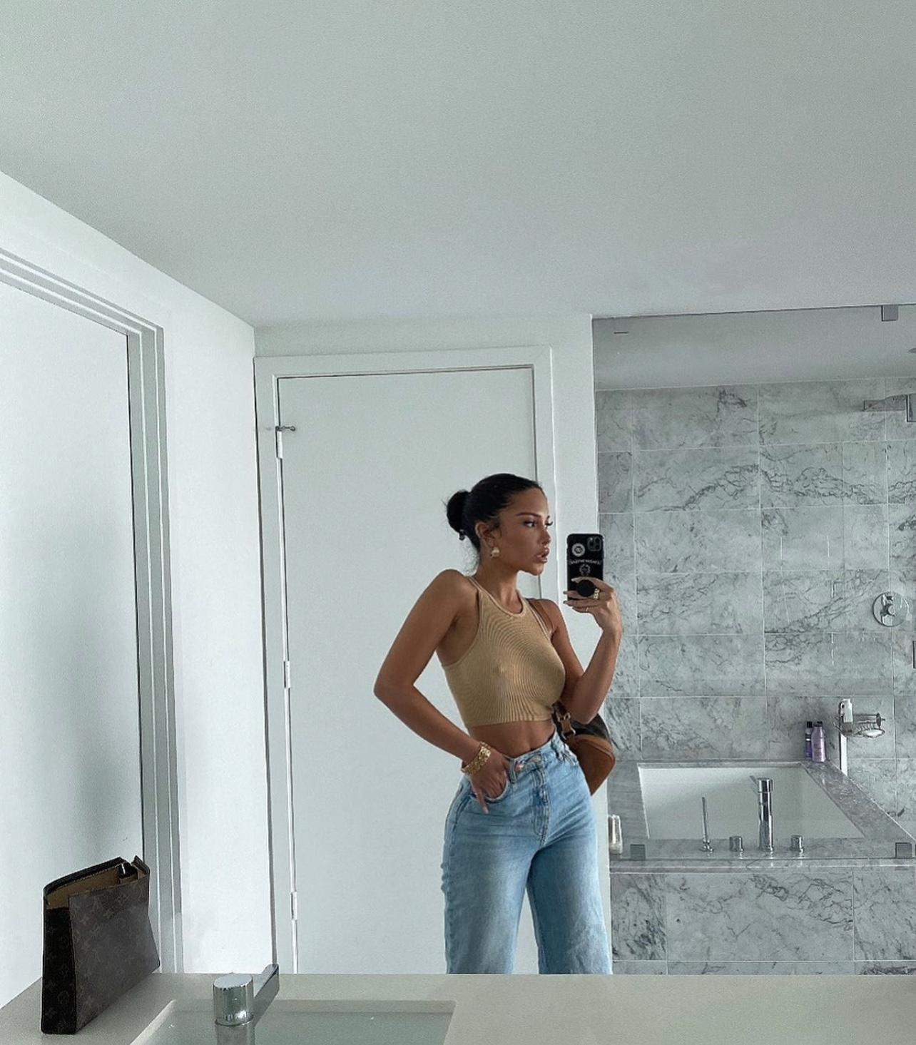 HMU for fun & naughty stuffs HMU on📱7198902208 or snap pweet21 HMU for fun & naughty stuffs HMU on📱7198902208 or snap pweet21