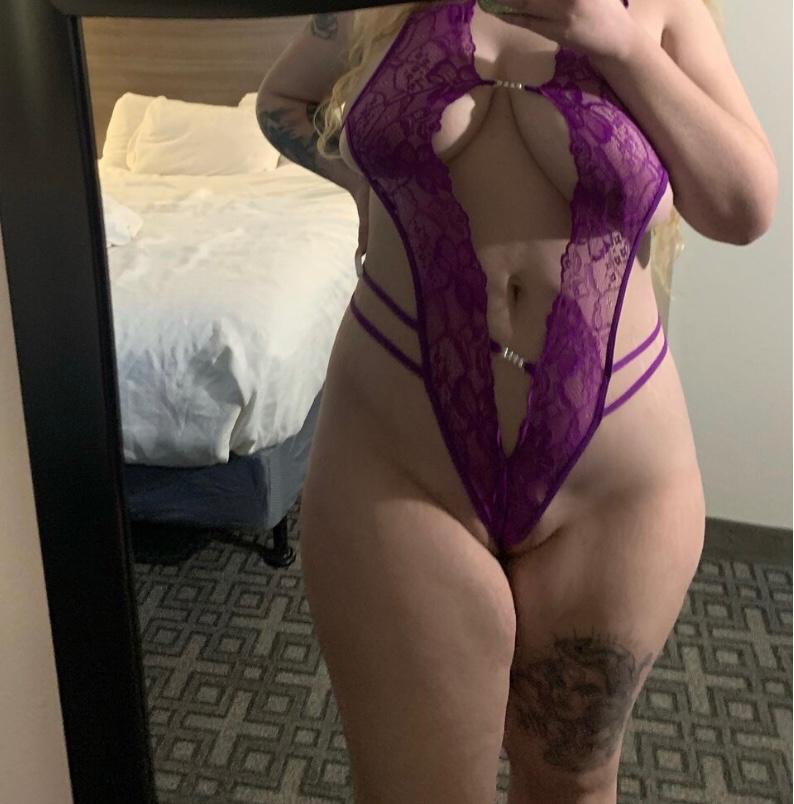 Tall powerful goddess wants to please you🔗😈 super wet play mate💦 Tall powerful goddess wants to please you🔗😈 super wet play mate💦