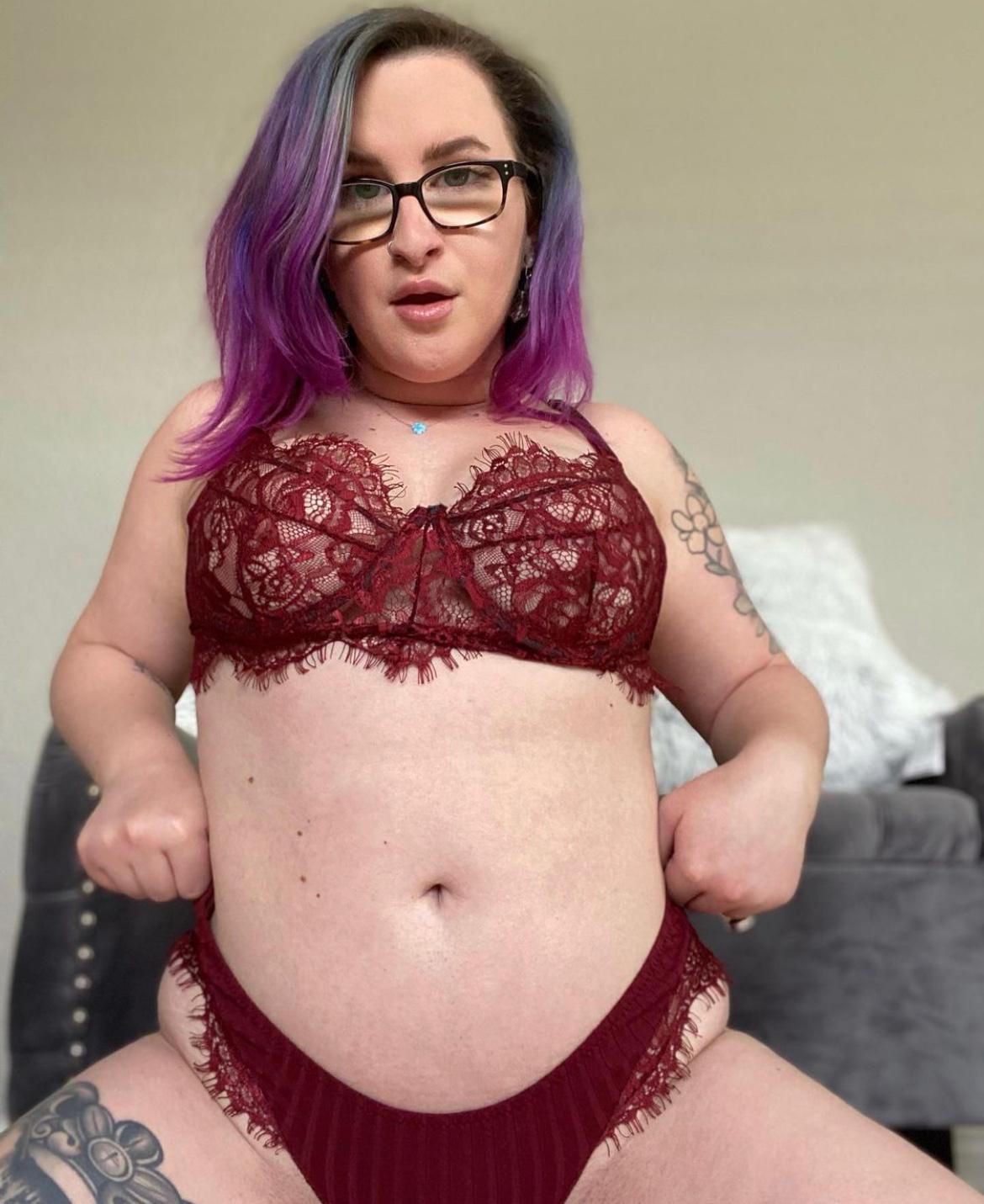 Escort available for hookup Escort available for hookup
