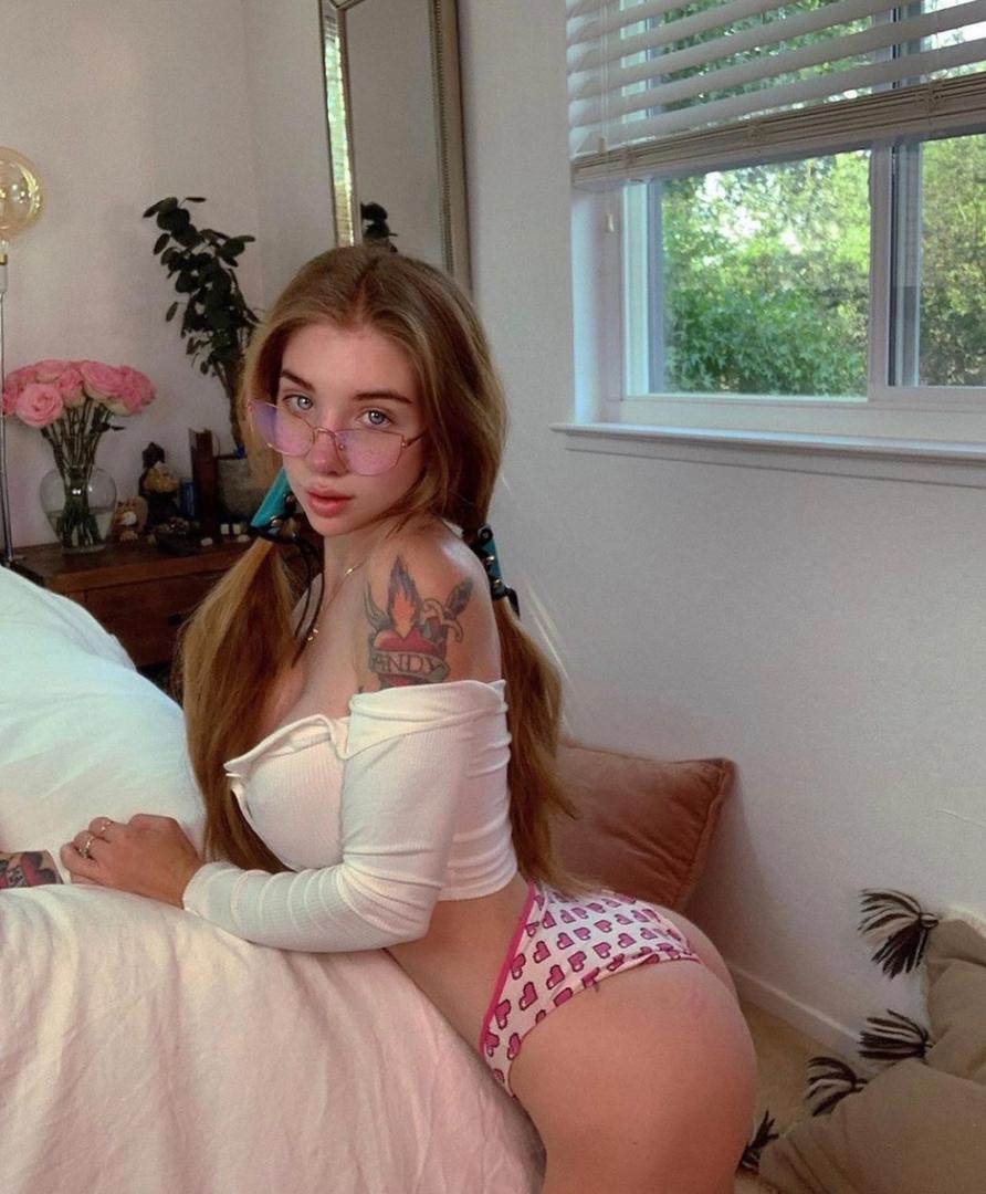 I’m available for hookup🍑hit me up on cell: 6176818331 Snapchat:Kateanissa22 I’m available for hookup🍑hit me up on cell: 6176818331 Snapchat:Kateanissa22