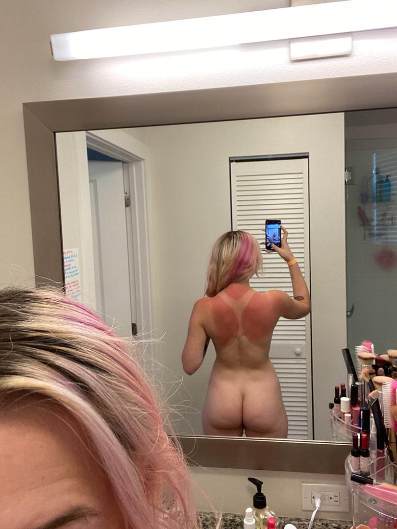 I’m available for hookup I’m independent And a professional hooker I’m available for hookup I’m independent And a professional hooker