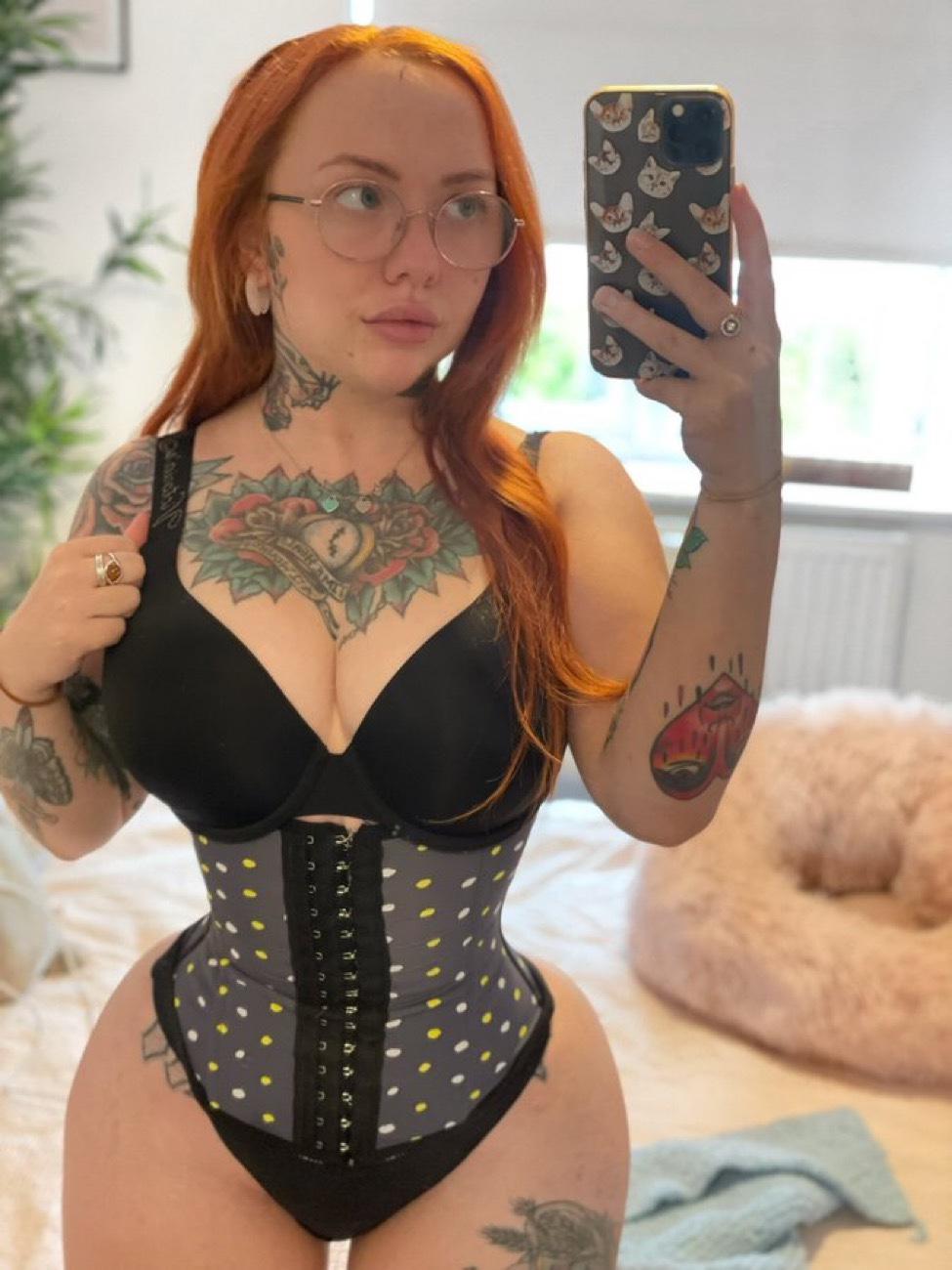 Escort available for hookup Escort available for hookup
