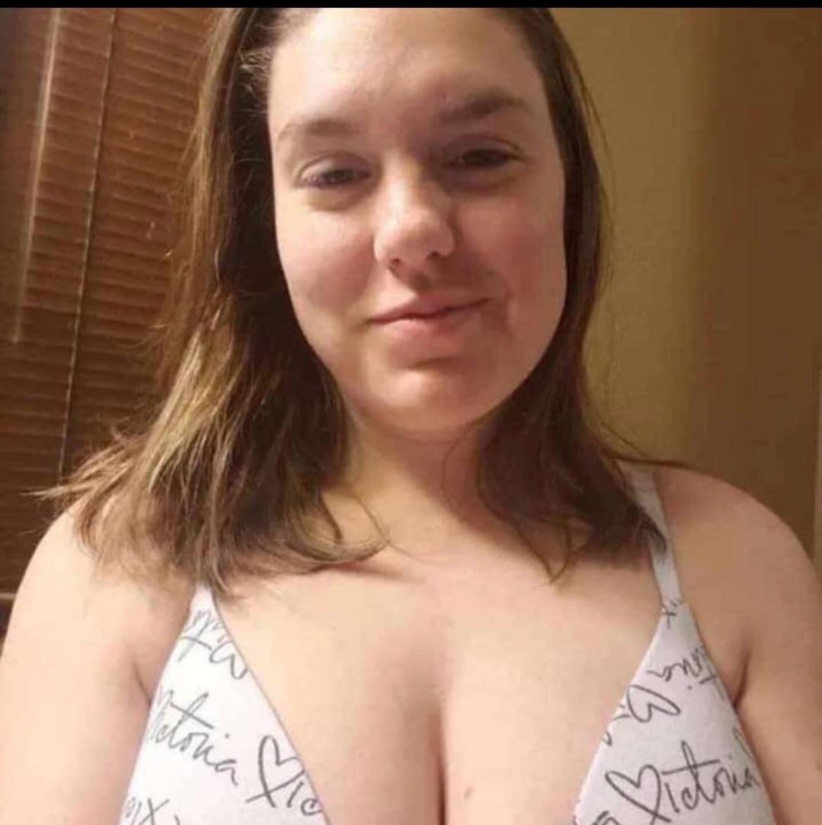 HMU if you’re down to fuck….Ask my rates HMU if you’re down to fuck….Ask my rates