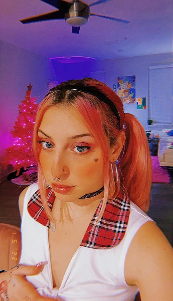 I am available for both incalls and,HMU on snap: Wills_laura2020 I am available for both incalls and,HMU on snap: Wills_laura2020