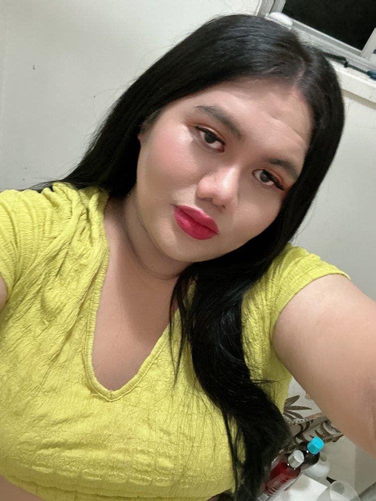 CURVY TS NICKI READY TO SERVE YOU CURVY TS NICKI READY TO SERVE YOU