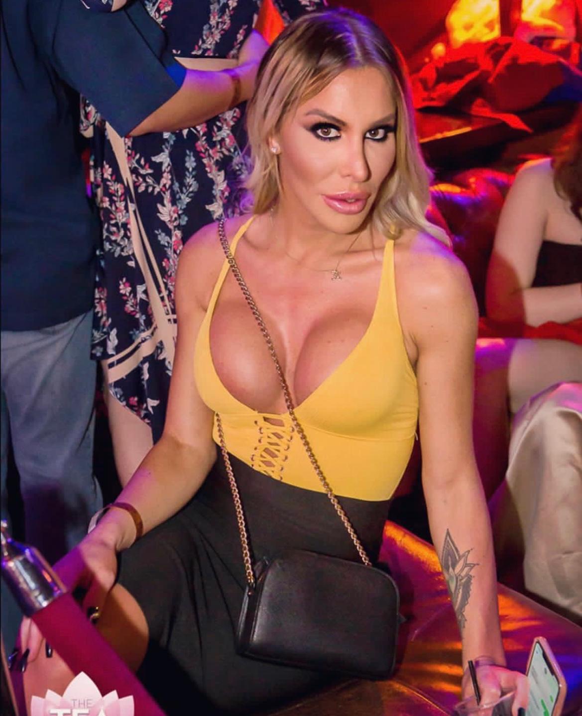 i sell pictures π₯ hot cake baby β
π snapchat, cherryna411 i sell pictures π₯ hot cake baby β
π snapchat, cherryna411