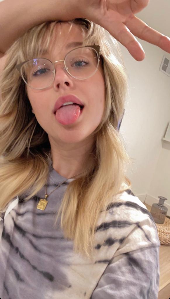 HMU if you’re down to fuck ... Ask for my rates HMU if you’re down to fuck ... Ask for my rates