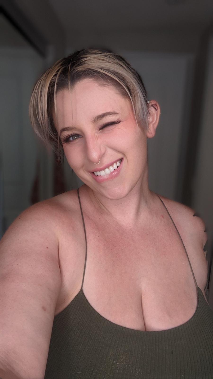 Available For Sex Hookup Fun To Be With Very Submissive🍑👅 Available For Sex Hookup Fun To Be With Very Submissive🍑👅